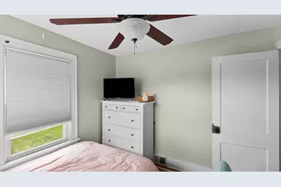 2418 Washington Street, Davenport, IA 52804 - Photo 13