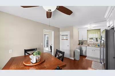 2418 Washington Street, Davenport, IA 52804 - Photo 9