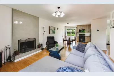420 Bode Road, Hoffman Estates, IL 60169 - Photo 5