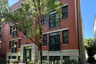 917 W Lakeside Pl, Chicago, IL 60640 - Photo 1
