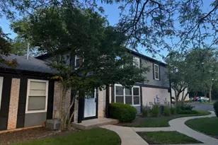212 Inverrary Ln, Deerfield, IL 60015 - Photo 1