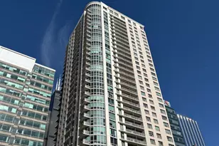 125 S Jefferson St, Chicago, IL 60661 - Photo 1