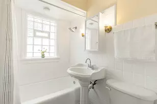 8144 Keystone Ave, Skokie, IL 60076 - Photo 9