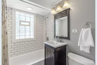 8144 Keystone Avenue, Skokie, IL 60076 - Photo 19