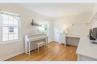 8144 Keystone Avenue, Skokie, IL 60076 - Photo 11