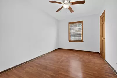513 Pembroke Road SW, Poplar Grove, IL 61065 - Photo 15
