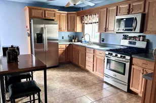 4 Geneske Ct, Streator, IL 61364 - Photo 3