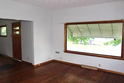 426 S Clinton Street, Clifton, IL 61727 - Photo 17