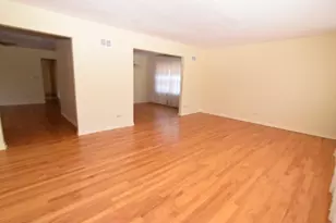 5025 Carol St, Skokie, IL 60077 - Photo 3