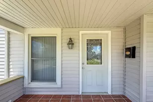 911 Forrest St, Danville, IL 61832 - Photo 5