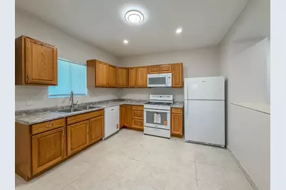 911 Forrest Street, Danville, IL 61832 - Photo 15