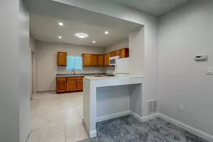 911 Forrest St, Danville, IL 61832 - Photo 13