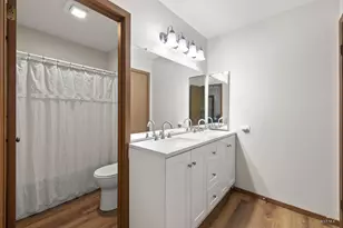 261 Sutton Ct, Bloomingdale, IL 60108 - Photo 29