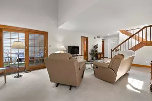 261 Sutton Ct, Bloomingdale, IL 60108 - Photo 11