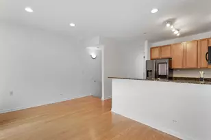 2403 W 32nd Pl, Chicago, IL 60608 - Photo 9