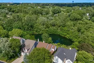 16820 W Serranda Dr, Libertyville, IL 60048 - Photo 5