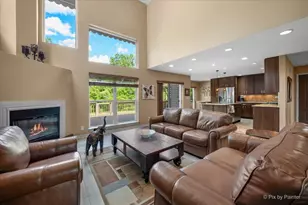 16820 W Serranda Dr, Libertyville, IL 60048 - Photo 11