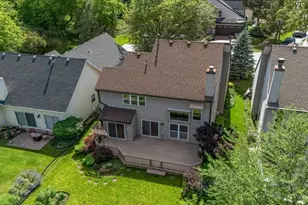 16820 W Serranda Dr, Libertyville, IL 60048 - Photo 43