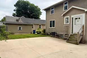 1515 7th St, Peru, IL 61354 - Photo 13