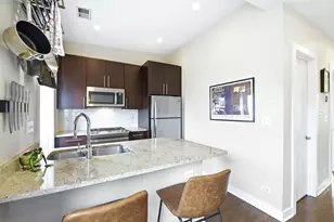 1510 W Roscoe St, Chicago, IL 60657 - Photo 7