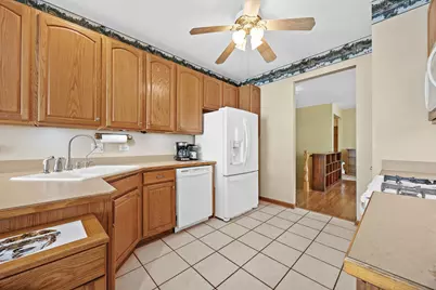 21254 Montclare Lake Drive, Crest Hill, IL 60403 - Photo 11