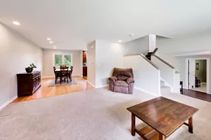 3505 Winston Dr, Hoffman Estates, IL 60192 - Photo 7