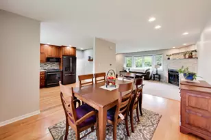 3505 Winston Dr, Hoffman Estates, IL 60192 - Photo 9