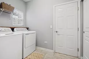 151 Holly St, Bolingbrook, IL 60490 - Photo 21