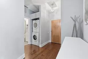 212 W Washington St, Chicago, IL 60606 - Photo 17