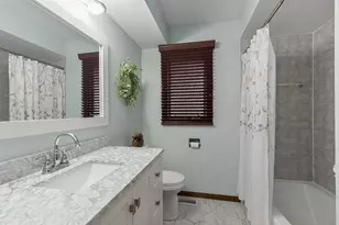 8841 167th St, Orland Hills, IL 60487 - Photo 19