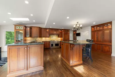 126 Stableford Drive, Glen Ellyn, IL 60137 - Photo 7