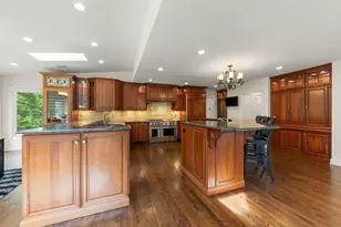 126 Stableford Dr, Glen Ellyn, IL 60137 - Photo 7