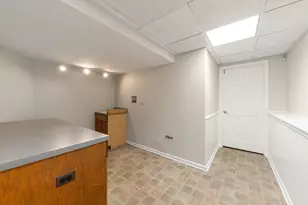 126 Stableford Dr, Glen Ellyn, IL 60137 - Photo 33