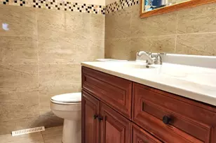 209 N Stevenson Ln, Mount Prospect, IL 60056 - Photo 11