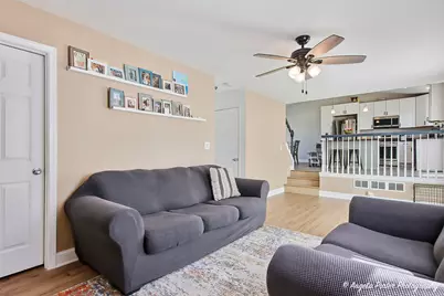 1995 N Nicole Lane, Round Lake Beach, IL 60073 - Photo 15