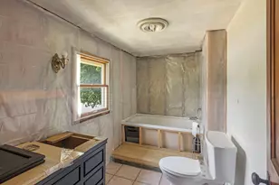 902 Wicker St, Woodstock, IL 60098 - Photo 15