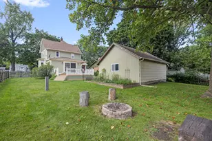 902 Wicker St, Woodstock, IL 60098 - Photo 17