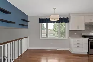 15102 Sunset Ridge Dr, Orland Park, IL 60462 - Photo 7
