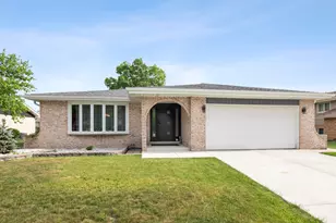 11853 Chisholm Trail, Orland Park, IL 60467 - Photo 1