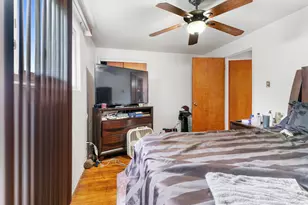 9042 S Ellis Ave, Chicago, IL 60619 - Photo 11