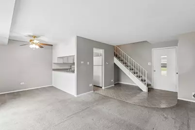 15 Cour Deauville, Palos Hills, IL 60465 - Photo 9
