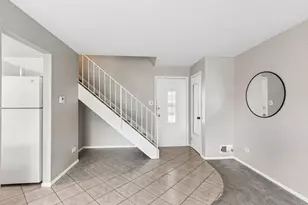15 Cour Deauville, Palos Hills, IL 60465 - Photo 5