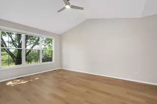 134 Chestnut Hills Cir, Burr Ridge, IL 60527 - Photo 15
