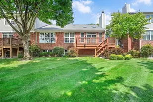 134 Chestnut Hills Cir, Burr Ridge, IL 60527 - Photo 31
