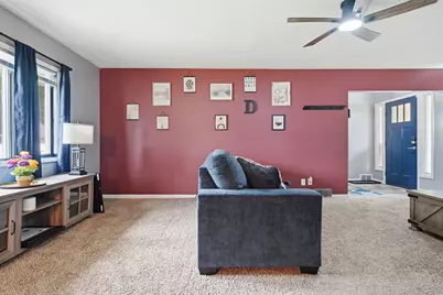 211 W Willow Street, Fairbury, IL 61739 - Photo 5
