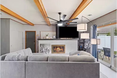 211 W Willow Street, Fairbury, IL 61739 - Photo 17