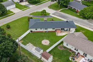 211 W Willow St, Fairbury, IL 61739 - Photo 43