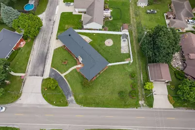 211 W Willow Street, Fairbury, IL 61739 - Photo 49