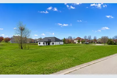 699 Greenfield Road, Sugar Grove, IL 60554 - Photo 3