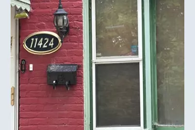 11424 S Saint Lawrence Avenue, Chicago, IL 60628 - Photo 3